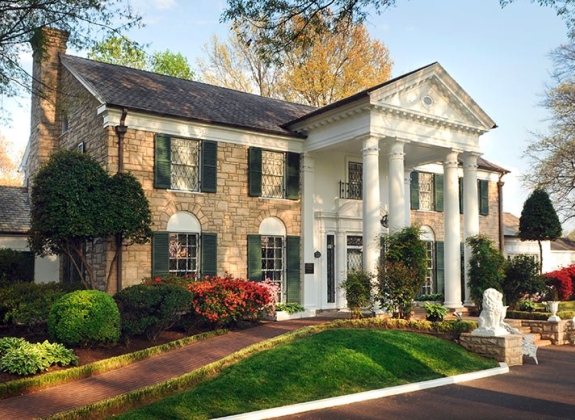 elvis-graceland_mansion-exterior